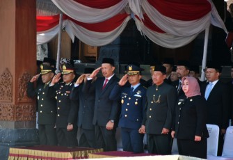Upacara Peringatan Hari Jadi ke 80 Provinsi Jatim di Alon-alon Utara Kabupaten Ponorogo, Minggu (12/10)