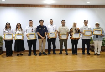 Ditjen Keuda Kemendagri Peroleh Peringkat Pertama Penghargaan Pengelolaan Keuangan dan Anggaran