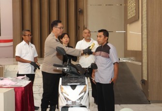 Kabid Humas Polda Jatim Kombes Pol Jules Abraham Abast