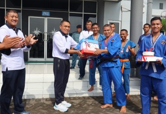 Komandan Satlinlamil 2 dan Jajaran Rayakan 12 Tahun Berdirinya Olahraga Real Fighter 