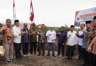 Menteri Desa dan Pembangunan Daerah Tertinggal (Mendes PDT) Yandri Susanto mengajak seluruh pihak untuk terlibat aktif menyukseskan program Koperasi Desa Merah Putih (KDMP) dan program Makan Bergizi Gratis (MBG)