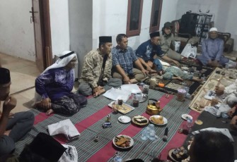 Silaturahmi pengurus DKM Masjid Jami' Asy-Syahid di kediaman Ketua Pembina DKM, KH Zarkasih Hasan, Rabu (18/6)