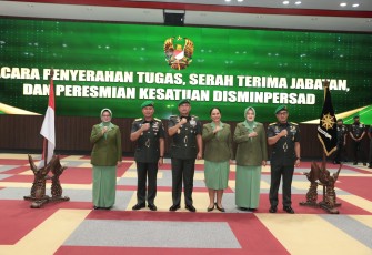 Prosesi serah terima jabatan dilaksanakan pada Senin (8/9/2025) di Markas Besar Angkatan Darat (Mabesad), Jakarta.