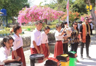 Gerakan Perilaku Hidup Bersih dan Sehat (PHBS) di seluruh Sekolah Rakyat (SR) yang dibangun Kementerian PU