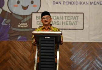 Mendikdasmen, Abdul Mu’ti, saat membuka acara di Jakarta, Selasa (256).