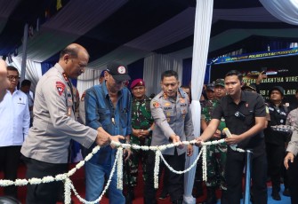 Kapolda Jatim saat Resmikan Dermaga dan Kapal Cepat Satpolairud Polresta Banyuwangi