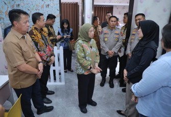 Menteri Rini saat Tinjau Pelayanan PPA-PPO