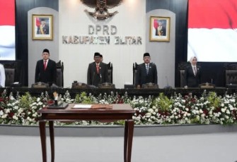 Rapat Paripurna DPRD Kabupaten Blitar Dalam Agenda Sertijab Bupati dan Wakil Bupati Blitar Periode 2025-2030. (Foto : DPRD Kabupaten Blitar)