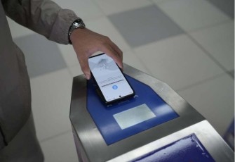 Transaksi Pembayaran LRT Jabodebek Menggunakan QRIS Tap
