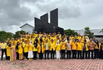 Golkar Tebing Tinggi Gelar Bakti Sosial dan Ziarah ke Makam Pahlawan  