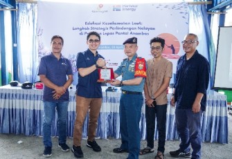 Hari Nelayan Nasional (HNN), Harbour Energy menggelar kegiatan Edukasi Keselamatan Laut di Pujasera, Desa Tarempa Barat, Senin (28/04/2025)