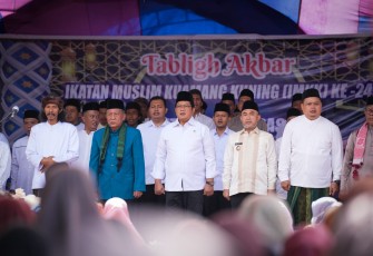 angan Wakil Menteri Transmigrasi Viva Yoga Mauladi di Lapangan Desa Karya Harapan Mukti, Kecamatan Pelepat Ilir, Kabupaten Bungo, Provinsi Jambi, 7/12/2025