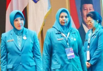 Dewi Kumalasari Ansar di Lantik Bersama 33 Ketua TP PKKS Se-Indonesia