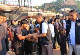 Reuni Akbar dan bakti sosial (Baksos) Akabri 1995 diselenggarakan di Mabes TNI, Cilangkal, Jakarta Timur