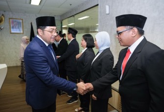 Menteri Ekonomi Kreati (Menekraf), Teuku Riefky Harsya melantik 3 pejabat tinggi pratama dan 3 pejabat fungsional di lingkungan Kementerian Ekonomi Kreatif (Kemenekraf)