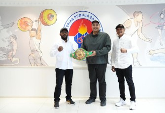 Menpora Dito Terima Geisler Ap Juara WBC Kontinental Asia Asal Papua