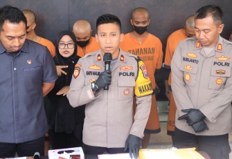 Wakapolres Malang, Kompol Bayu Halim Nugroho, dalam konferensi pers di Mapolres Malang, Selasa (11/3/2025)