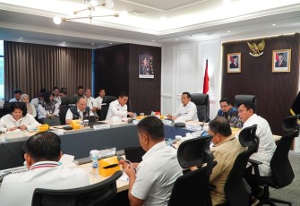 Kabareskrim Polri Komjen Pol Drs. Syahardiantono, M.Si selaku Ketua Pengarah Satgas Saber pimpin Rakor 