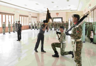 Tradisi Korps Pindah Satuan Prajurit Yonarmed 12 Kostrad 