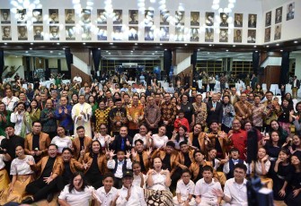 Perayaan natal bersama Kemendikdasmen di Jakarta, Rabu (14/1)