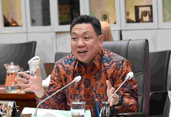 Wakil Ketua Komisi IX DPR RI Charles Honoris