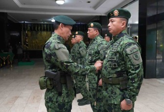 Pangkostrad Letjen TNI Mohammad Fadjar 