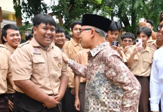 Wakil Menteri Pendidikan Dasar dan Menengah (Wamendikdasmen), Atip Latipulhayat