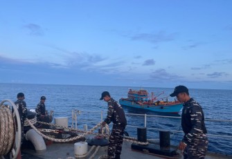 KRI Teluk Parigi-539