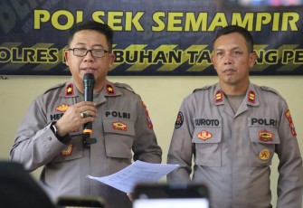 Polres Pelabuhan Tanjungperak Amankan Tersangka Pencuri Komponen Panel TL di Surabaya