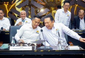 Bahas Revisi UU KADIN dengan Badan Legislasi DPR RI, Bamsoet Tegaskan Revisi UU KADIN Jadi Momentum Perkuat Kemitraan Negara dan Dunia Usaha