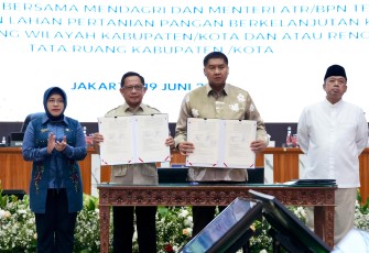 Tandatangani SKB dengan Menteri PKP, Mendagri Dukung Percepatan Pembangunan 3 Juta Rumah