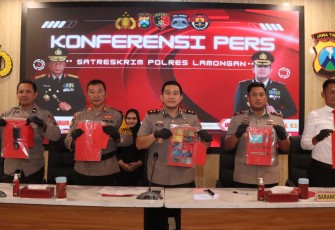 Konferensi pers Polres Lamongan
