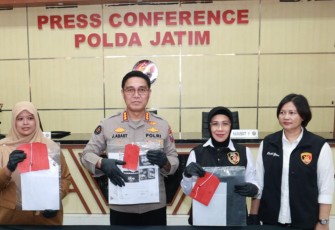 Kabid Humas Polda Jatim Kombes Pol Jules Abraham Abast