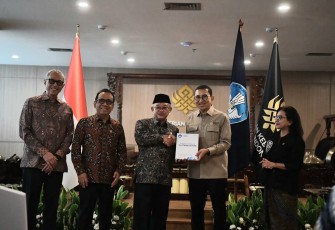 Kemendikdasmen Serahkan Pengelolaan KNIU kepada Kementerian Kebudayaan