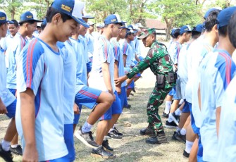 Latih PBB siswa sekolah wilayah desa binaan