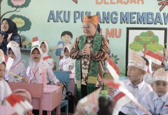 Mendikdasmen, Abdul Mu’ti, di Kabupaten Sumbawa, NTB, Jumat (16/7)