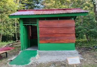Rumah genset di Kampung Sesor
