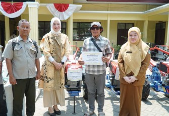 11 Kelompok Tani Tuban Terima Bantuan Alsintan Hany Doronh Mekanisasi dan Ketahanan Pangan