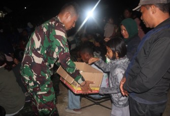 Hari Kelima Belas Penanganan Gempa NTT, TNI Sudah Salurkan 990,691 Ton Bantuan