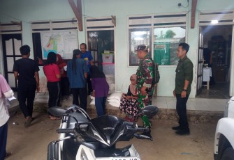 Pengawalan pendistribusian bantuan pangan 