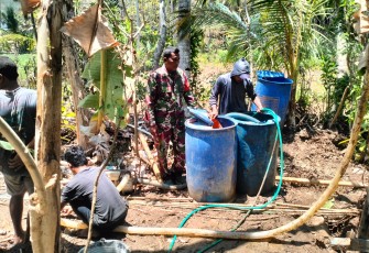 Atasi Krisis Air Bersih, Kodim 0801/Pacitan Dampingi Pengeboran Sumur Bantuan BNPB di Desa Hadiwarno