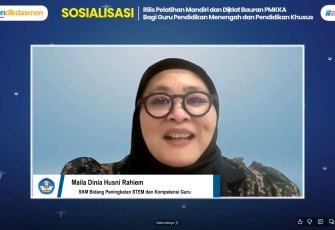 Direktur Jenderal Guru dan Tenaga Kependidikan (Dirjen GTK) Kemendikdasmen, Nunuk Suryani, saat membuka webinar