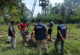 Dari Sungai Berjarak 350 Meter ke Air di Depan Rumah: Sumur Bor Ubah Rutinitas Harian Warga Bowi Subur