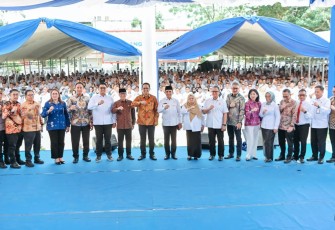 Mendes Yandri di hadapan kepala desa se-Sulawesi Tengah saat kunjungan kerja ke Palu, Rabu (4/2/2026).