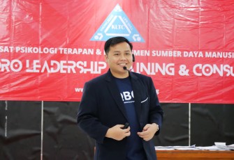Puguh Dwi Kuncoro dorong standar trainer lewat KLTC, fokus pada pelatihan aplikatif dan kepemimpinan berdampak.