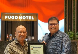 Perkuat Mutu Layanan Perhotelan, SUCOFINDO Serahkan Sertifikasi ISO 9001:2015 kepada Hotel FUGO Samarinda