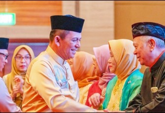 Gubernur dan Wakil Gubernur Kepri bersilaturahmi dengan Keluarga Besar Kepulauan Riau yang ada di Jakarta, Bogor, Depok, Tangerang dan Bekasi (Jabodetabek) dalam halalbihalal Idul Fitri 1447 H digelar di Novotel Mangga Dua Square Jakarta, Minggu (19/4/2026)