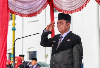 Gubernur Ansar Pimpin Upacara Hari Otonomi Daerah ke-30