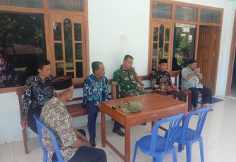 Langkah Strategis Babinsa Jalin Kedekatan Dengan Warga