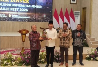 Penyerahan Cendera Mata